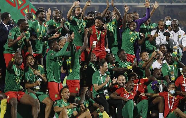 东体：足协要求所有女足国脚踢完全运会后立刻赶往国家队报到（东体：足协规定所有女足国脚全运会结束后立即前往国家队集合）