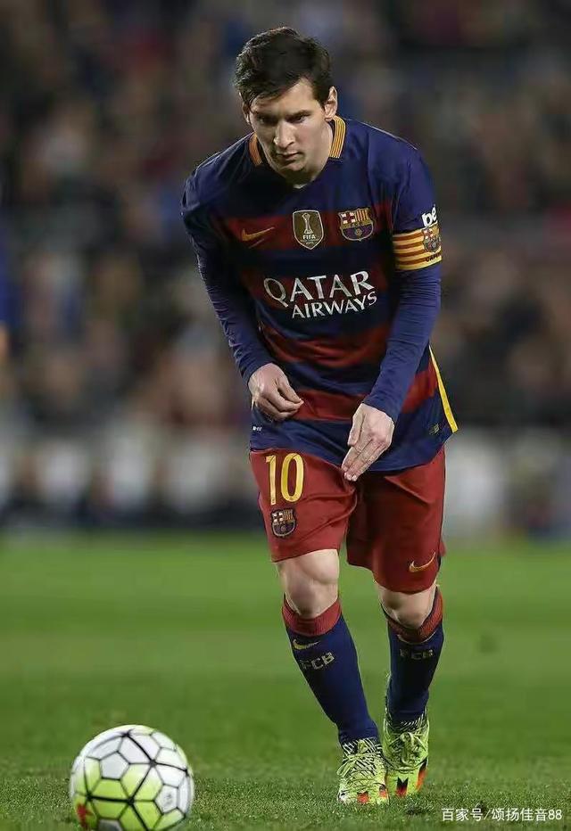 葡体中场西蒙斯：拜仁是支非常强大的球队，我们可以昂首离开（西蒙斯：拜仁实力强劲，葡体可昂首离场）